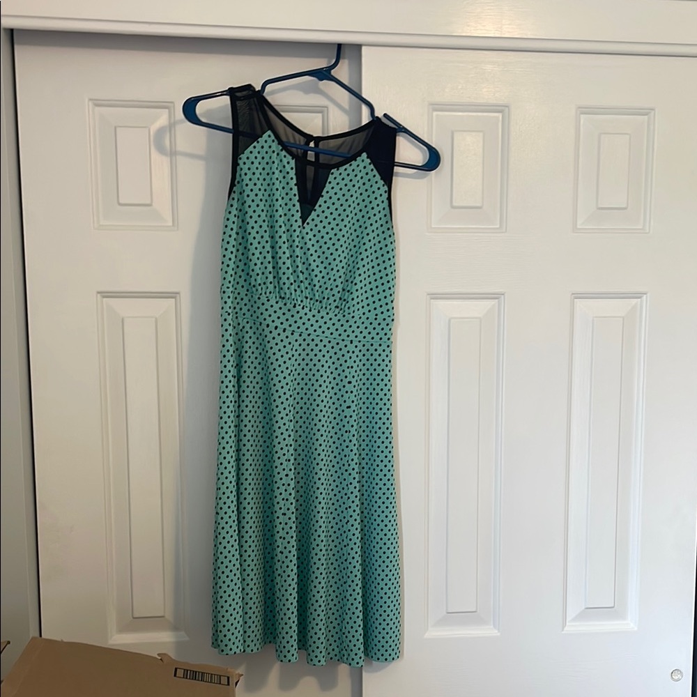 Elegant Polka Dot Dress - Black and Green